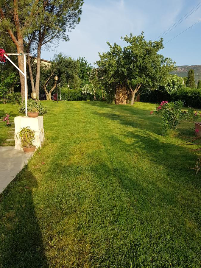 Borgo Degli Ulivi Depandance Villa Капотера Екстериор снимка